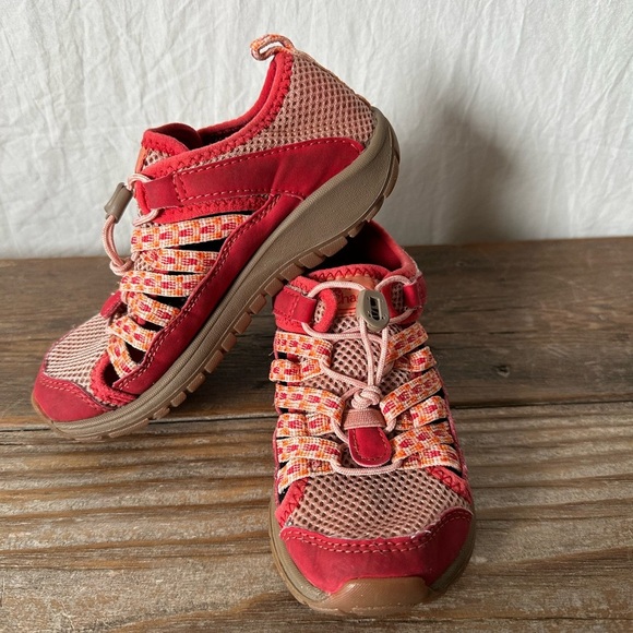 Chico’s water shoes size US 13 - Picture 2 of 5